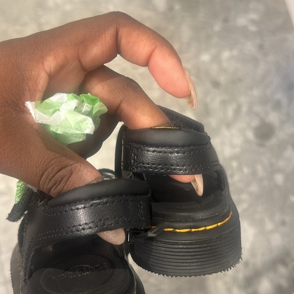 Dr. Martens Vossie Junior Sandals – Kids Size 11us unisex - Picture 5 of 5